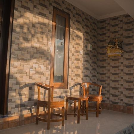 Prasi Sunrise Homestay Toyapakeh Extérieur photo