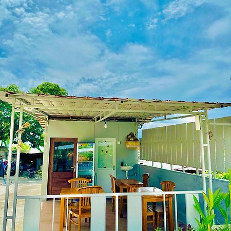 Prasi Sunrise Homestay Toyapakeh Extérieur photo