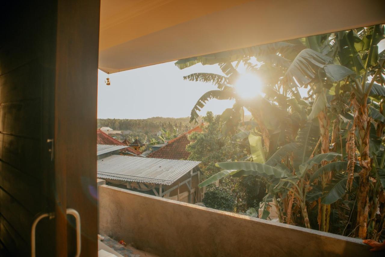 Prasi Sunrise Homestay Toyapakeh Extérieur photo