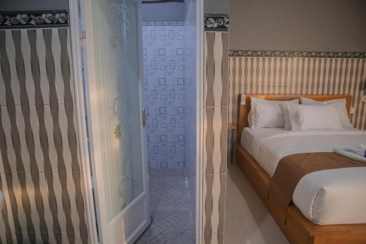 Prasi Sunrise Homestay Toyapakeh Extérieur photo
